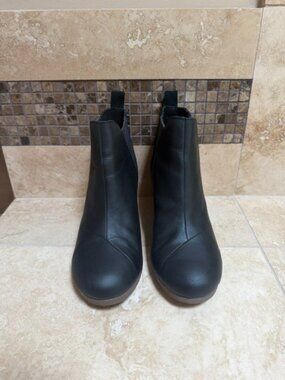 TOMS Kelsey Wedge Bootie in Black